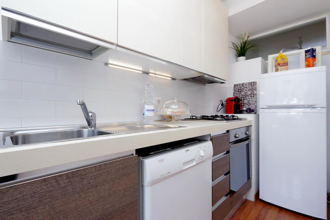 Dolce Casa Colosseo Рим Экстерьер фото