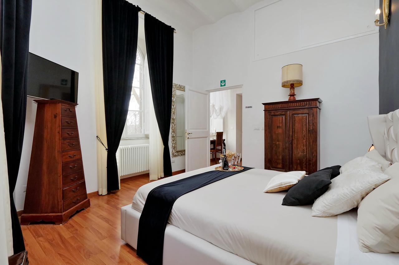 Dolce Casa Colosseo Рим Экстерьер фото