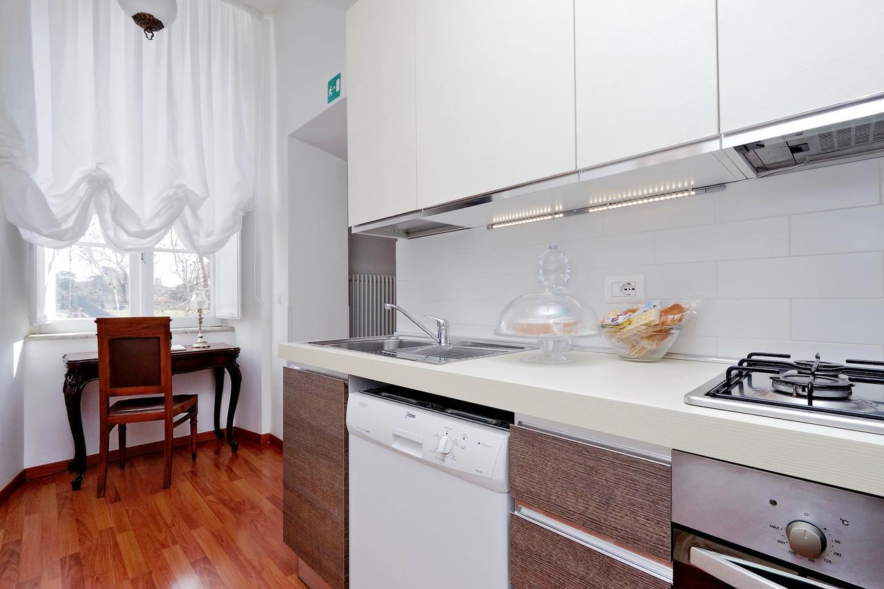 Dolce Casa Colosseo Рим Экстерьер фото