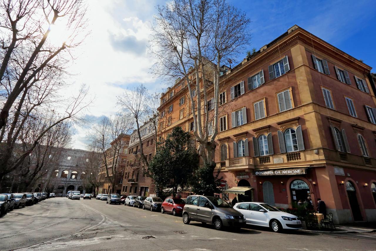 Dolce Casa Colosseo Рим Экстерьер фото
